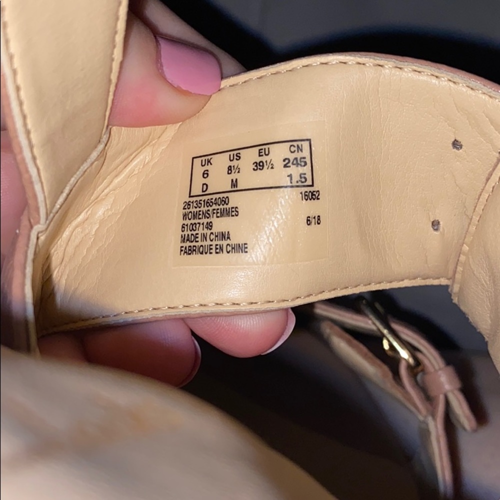 Clarks Heels - Picture 2 of 4